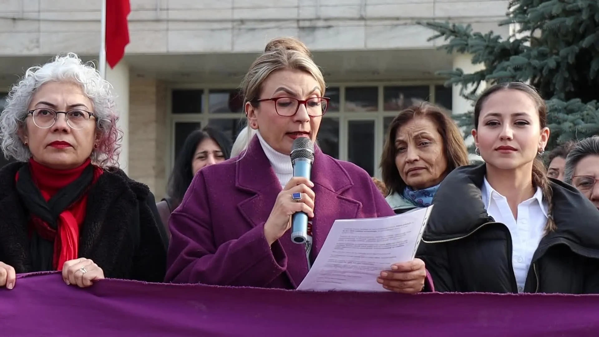 Muğla’da kadınlardan 8 Mart yürüyüşüne gelen hakaretlere suç duyurusu